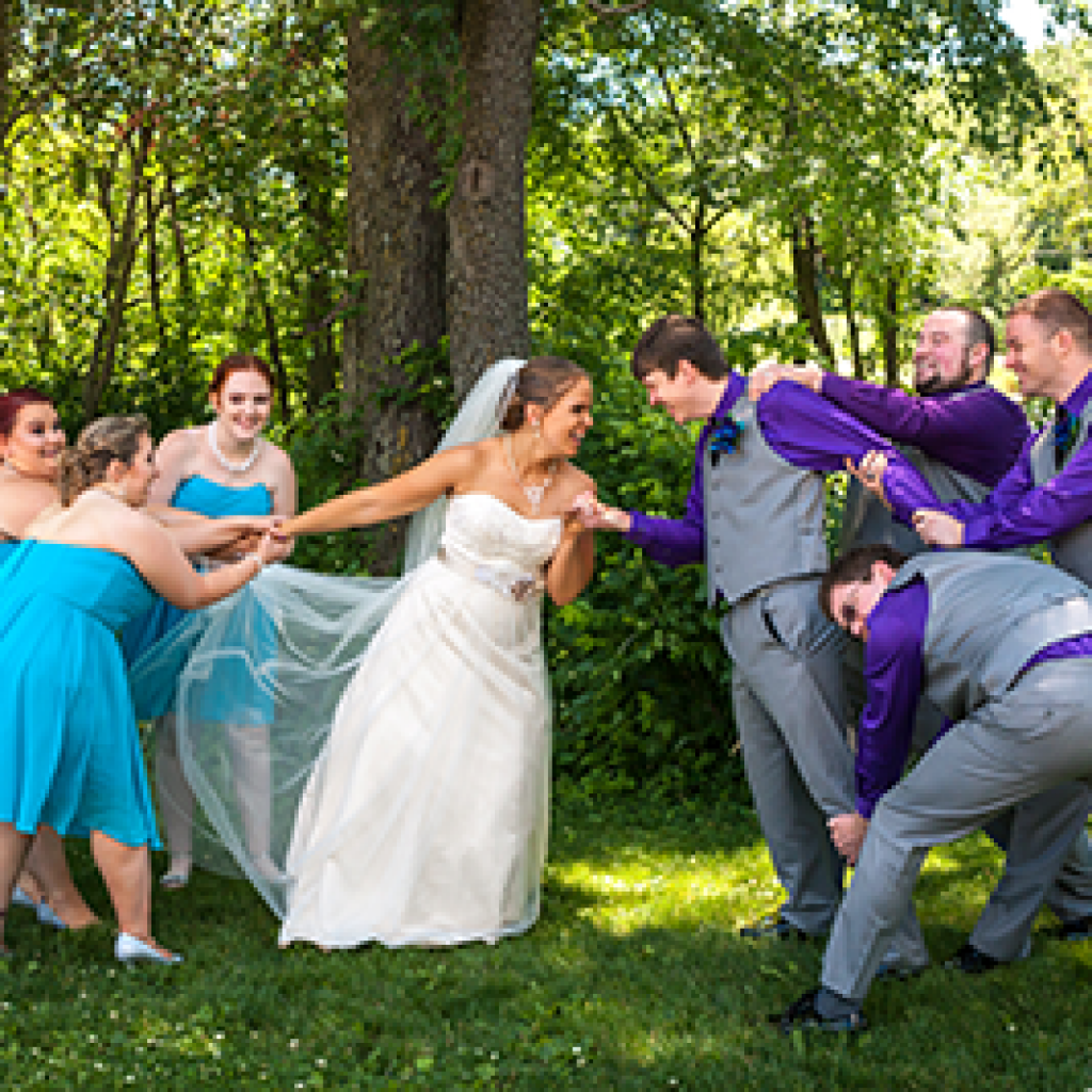 wedding party in action wedding photo ideas